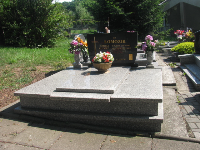 Grób Rudolf Łomozik